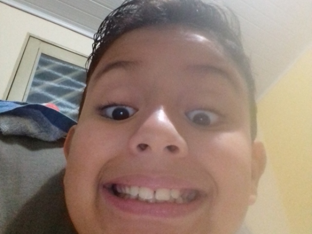 Não sou eu
Ass:Miguel