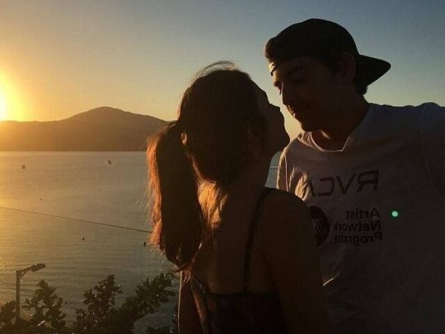 Um casal que sempre se apoiam e florescem juntos...