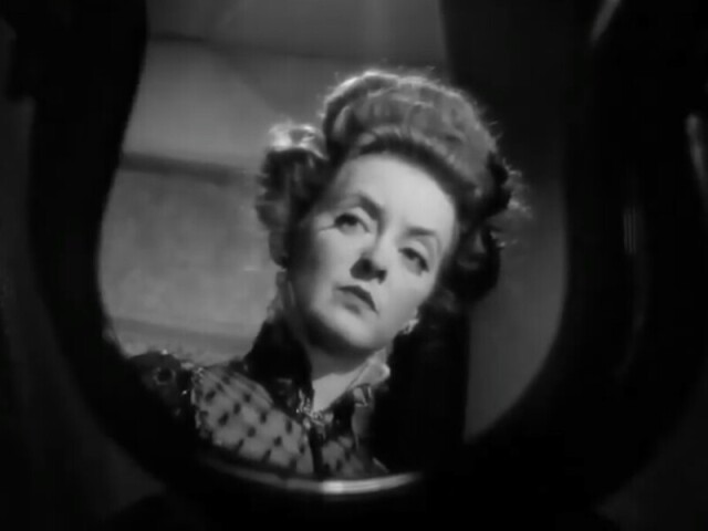 7. Regina Giddens (Bette Davis) - Pérfida (1941)