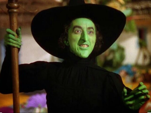 10. Bruxa Malvada do Oeste (Margaret Hamilton) - O Mágico de Oz (1939)