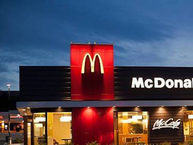 S/r:" a gente vai ao melhor restaurante do mundo!"
S/n: "ebaaa!"