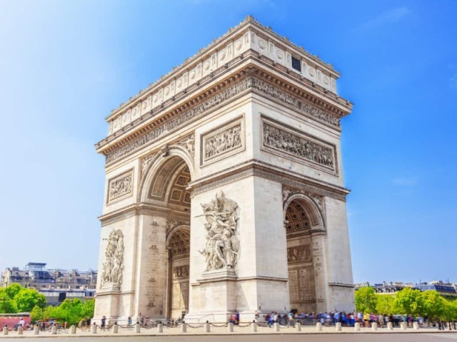 L'Arc du Triomphe (1806) - Paris