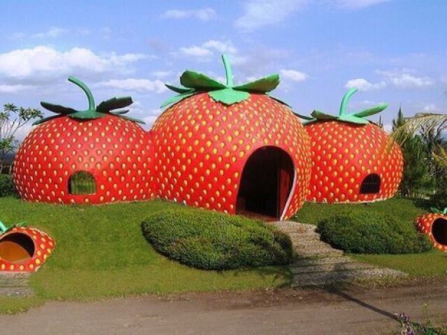 Strawberry Short Cake House 🌈🍓