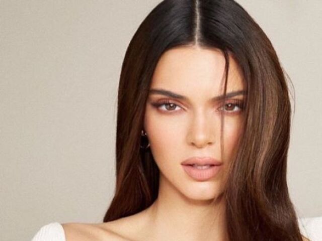 KENDALL JENNER: