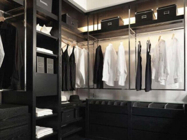 Closet E-girl