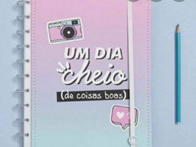 Caderno com uma frase linda na capa