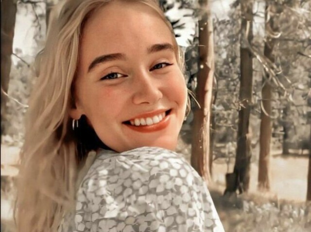 Sina🌻