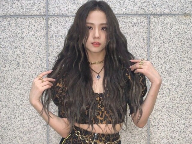 Jisoo Queen né amores