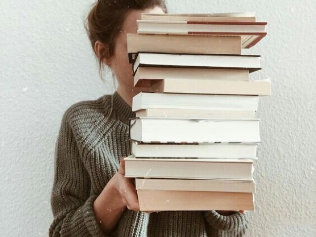 Ler alguns livros para relaxar um pouco