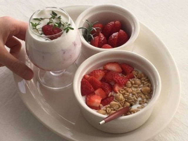 Yogurt parfait