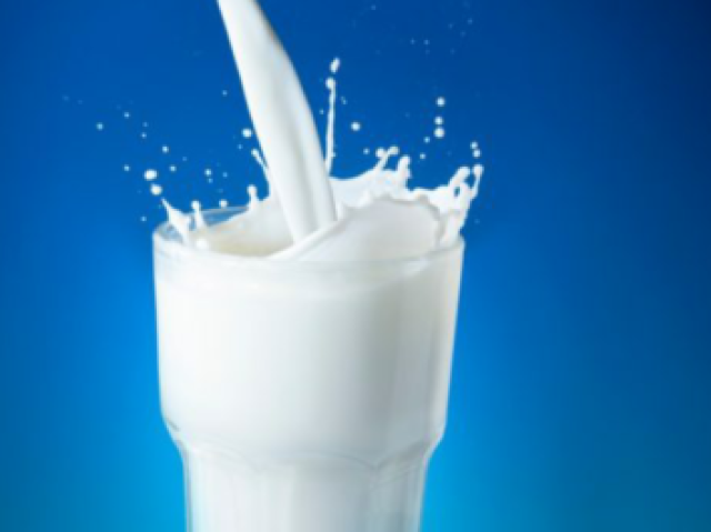 Leite , além dela não gostar ela tem intolerância à lactose