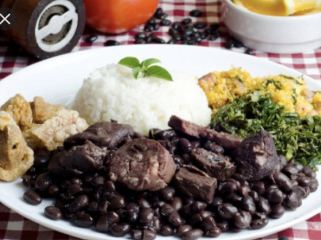 Feijoada com arroz