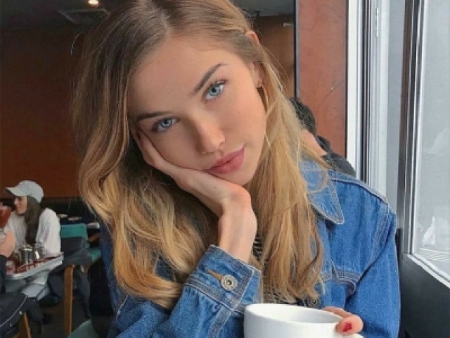 Tifanny
•22 anos
• 3° ano de medicina