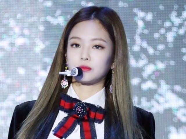 JENNIE