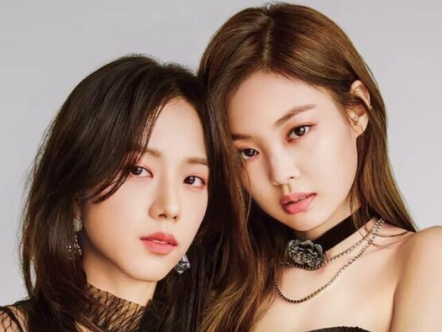 JISOO E JENNIE