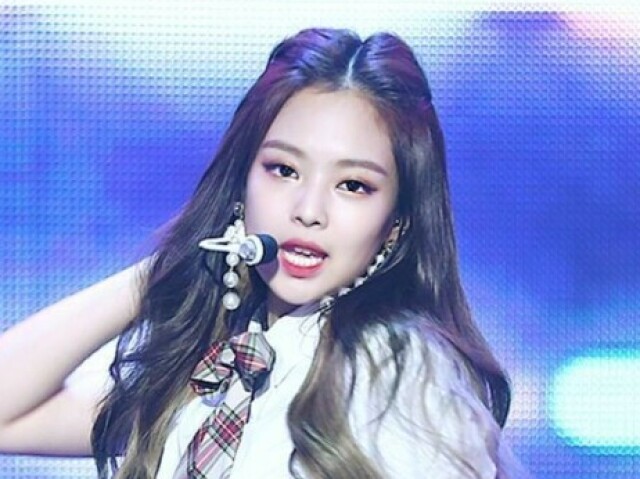 JENNIE