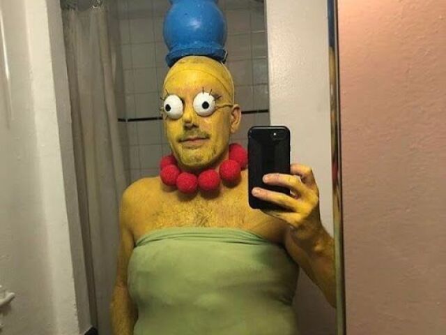 HOMER SIMSIMPON