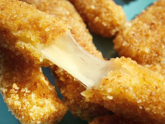 palitos de queijo muรงarela
