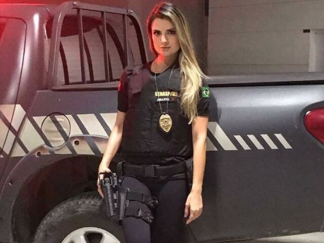 Policial