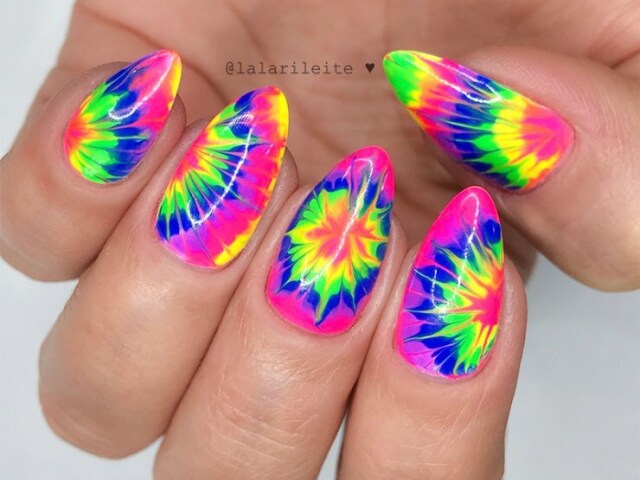 TIE DYE