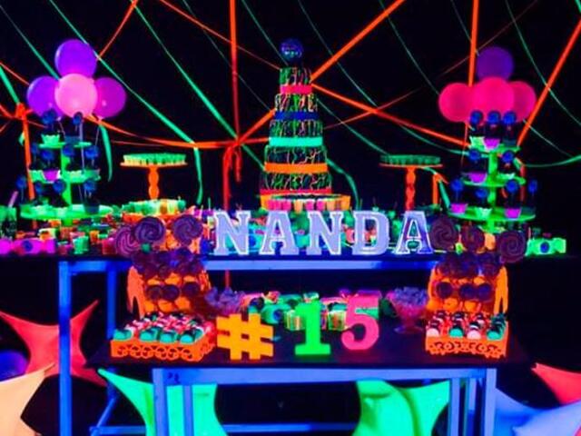 FESTA NEON