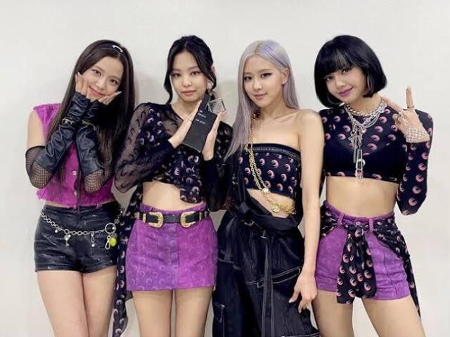 1. BLACKPINK