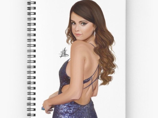 Caderno Selena Gomez