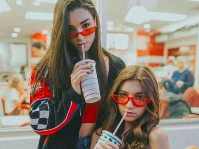 Monte um dia perfeito com a sua BFF ツ