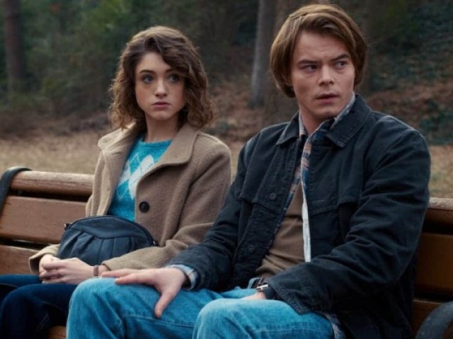 Nancy e Jonathan(Natalia Dyer e Charlie Heaton).