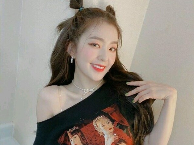 Irene (red velvet)