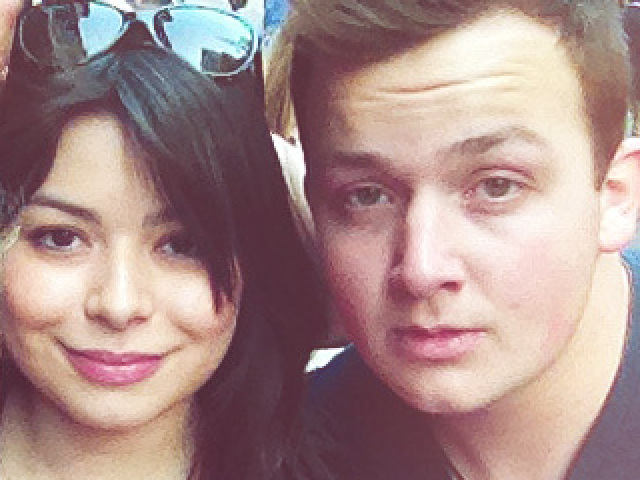 gibby e carly