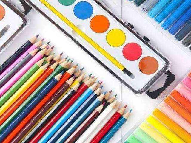 Material escolar comum