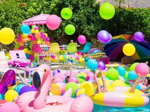 Crie sua pool party