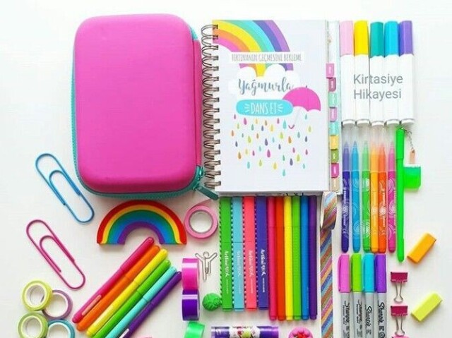 Material escolar fofo