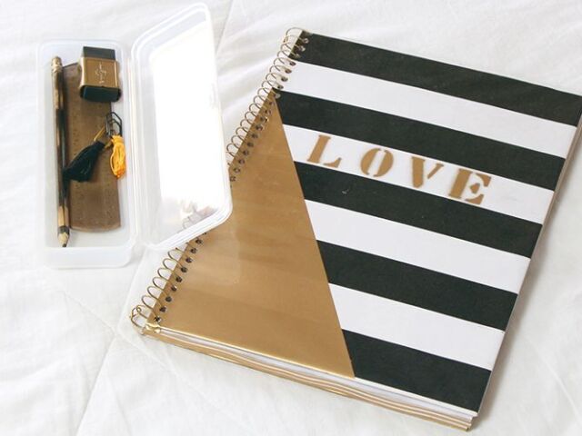Material Escolar Dourado!🤩