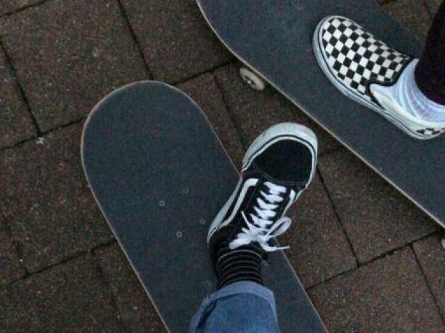 sair de casa e ir para uma praçinha andar de skate