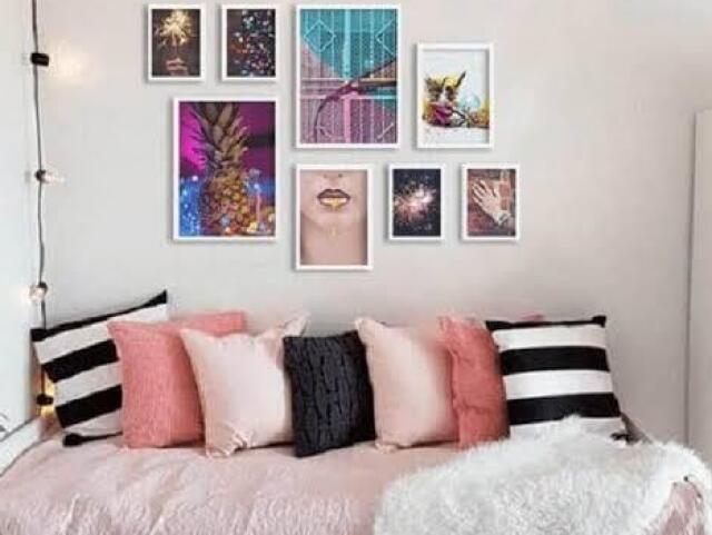 Um quarto com cores claras e fofas e super tumblr