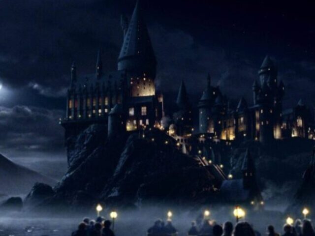 Monte sua viagem para Hogwarts (Meninos)