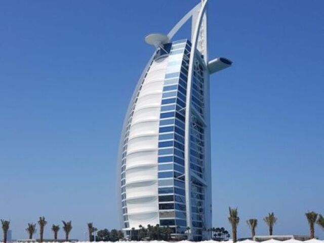 Burj Al Arab. - Dubai.