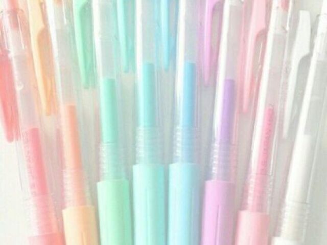 essas tom pastel