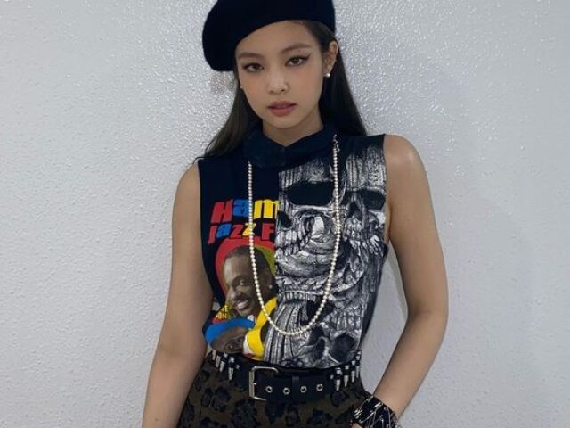 Jennie ( BLACKPINK )