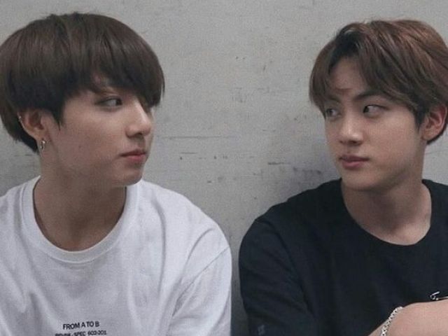 Jungkook disse que se ele fosse uma menina, namoraria o Jin?