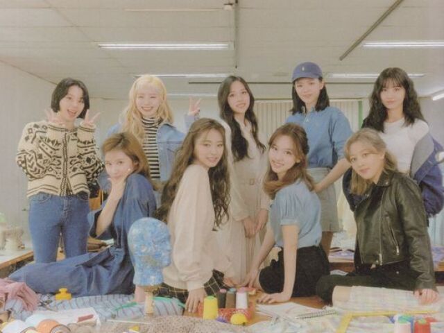 ─ O quanto você conhece o Twice?