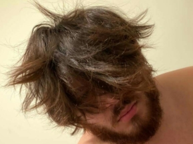 Eu gosto de você com cabelo curto!