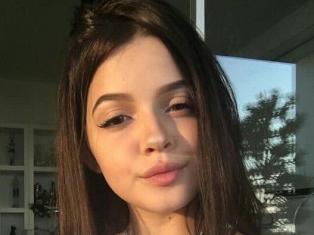 nome : charlote adams
poder: invulnerabilidade e cura
personalidade: bad girl