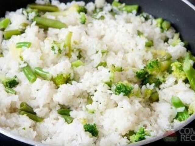 Arroz com brócolis 😋😋