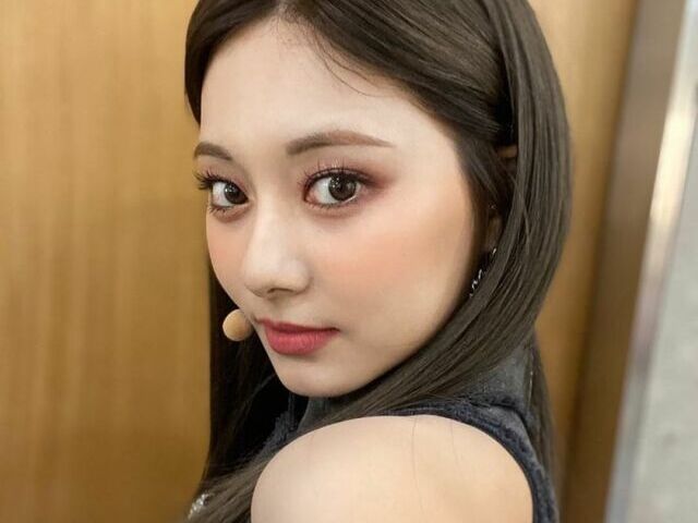 Tzuyu- Twice