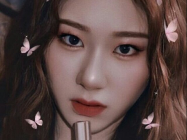 Chaeryeong (ITZY) 🍶