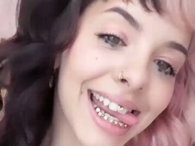 Melanie Martinez (não liguem a foto cortada)