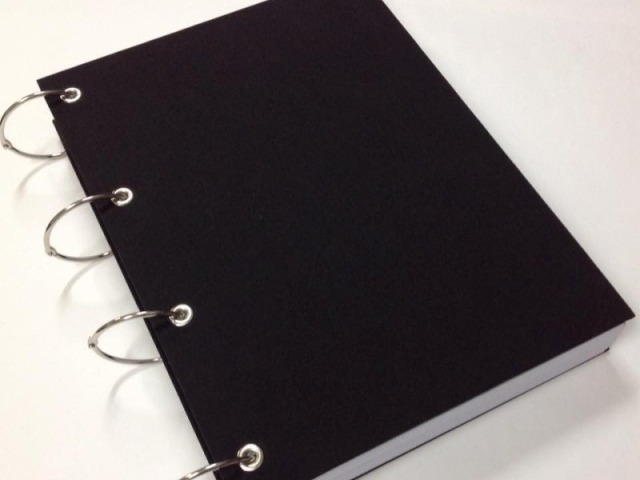 Caderno preto